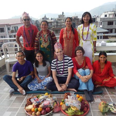 Shine Homestay Famille Francophone - Shine Home And Apartment كاتماندو المظهر الخارجي الصورة