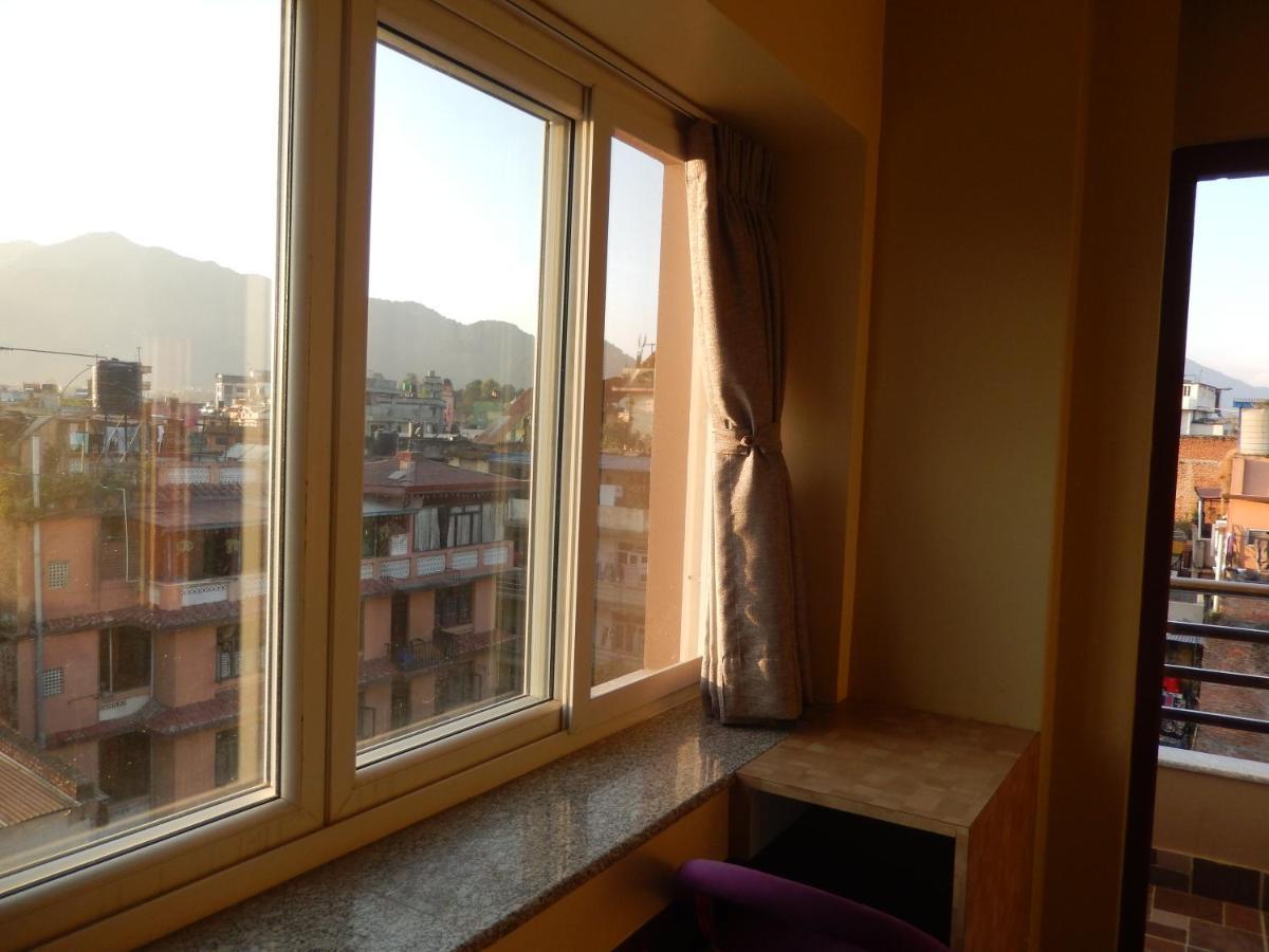 Shine Homestay Famille Francophone - Shine Home And Apartment كاتماندو المظهر الخارجي الصورة