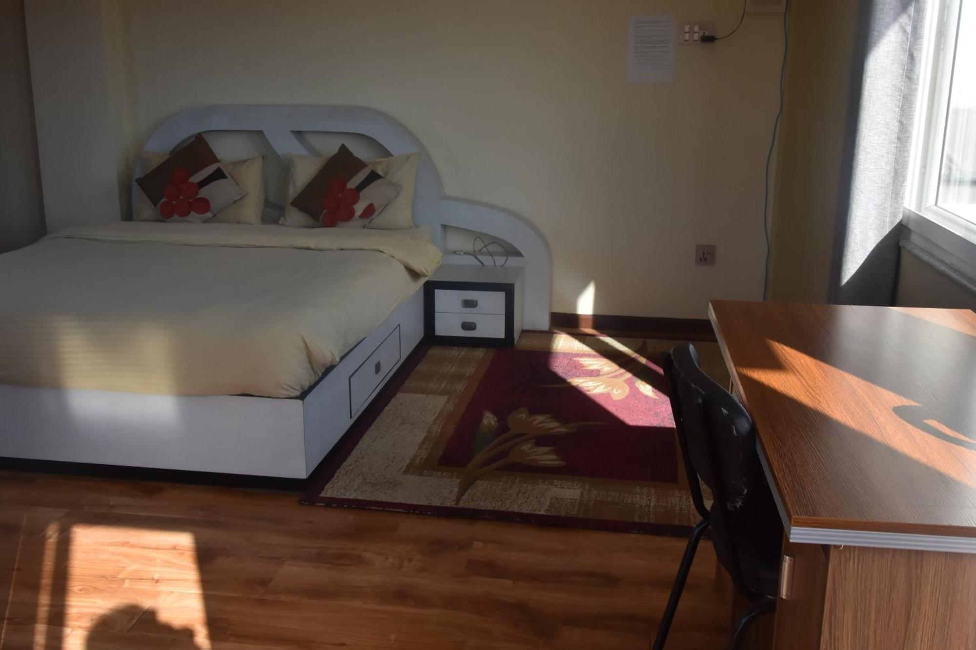 Shine Homestay Famille Francophone - Shine Home And Apartment كاتماندو المظهر الخارجي الصورة