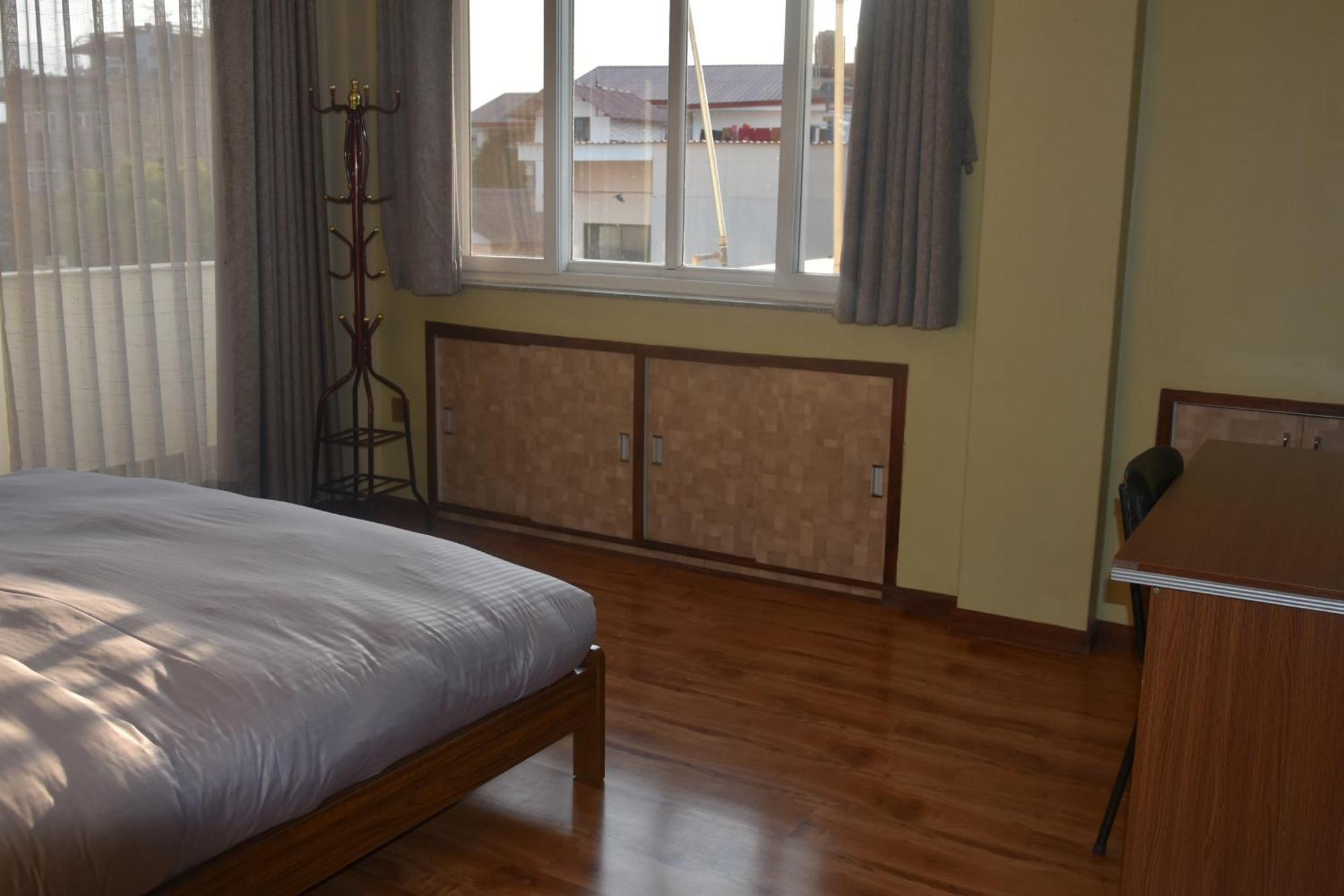 Shine Homestay Famille Francophone - Shine Home And Apartment كاتماندو المظهر الخارجي الصورة