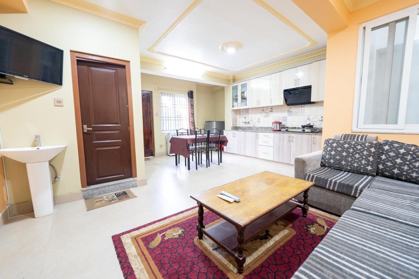 Shine Homestay Famille Francophone - Shine Home And Apartment كاتماندو المظهر الخارجي الصورة