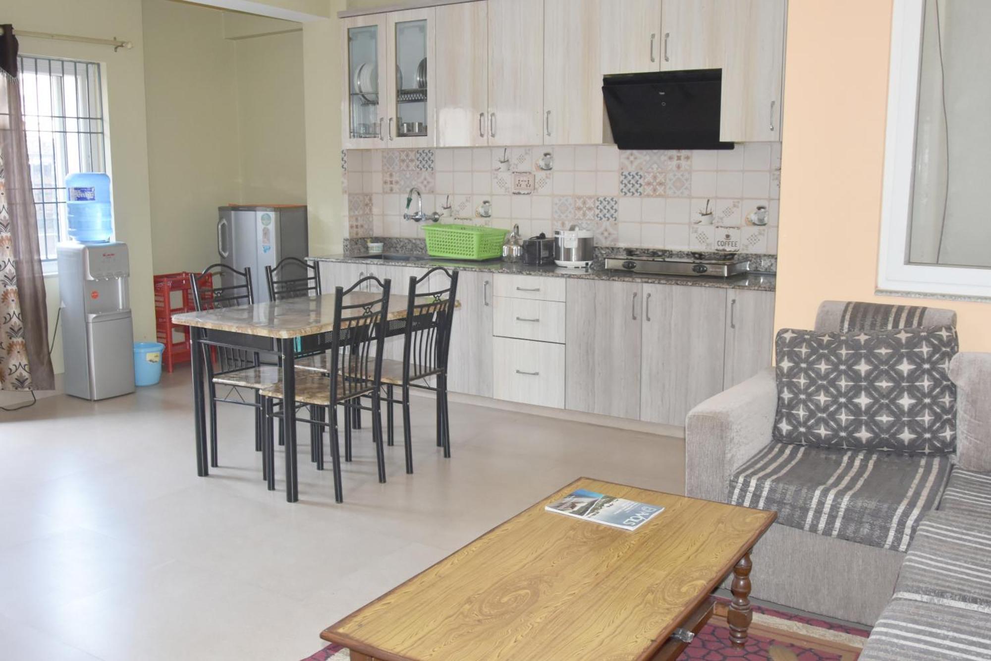 Shine Homestay Famille Francophone - Shine Home And Apartment كاتماندو المظهر الخارجي الصورة