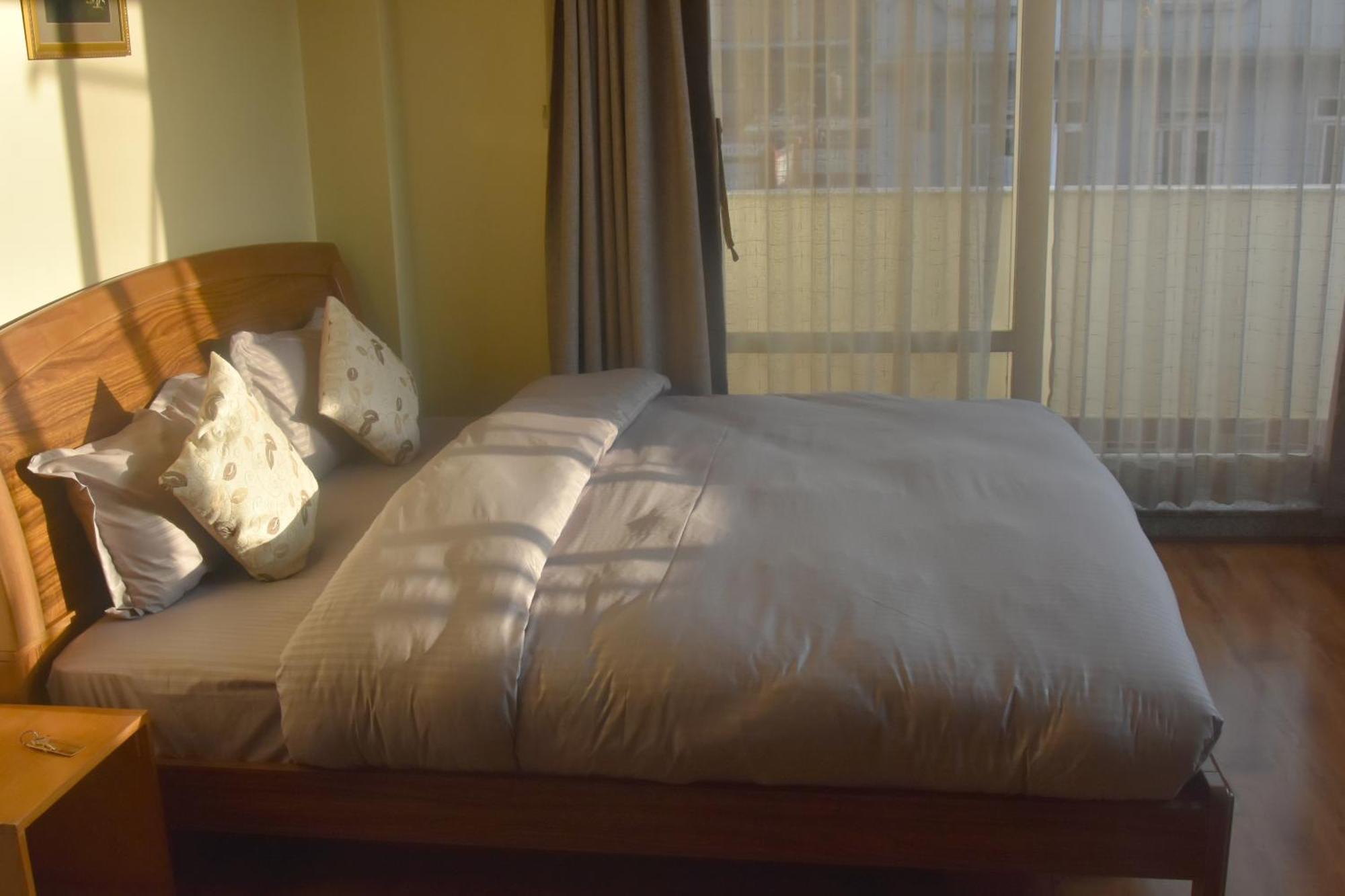 Shine Homestay Famille Francophone - Shine Home And Apartment كاتماندو المظهر الخارجي الصورة