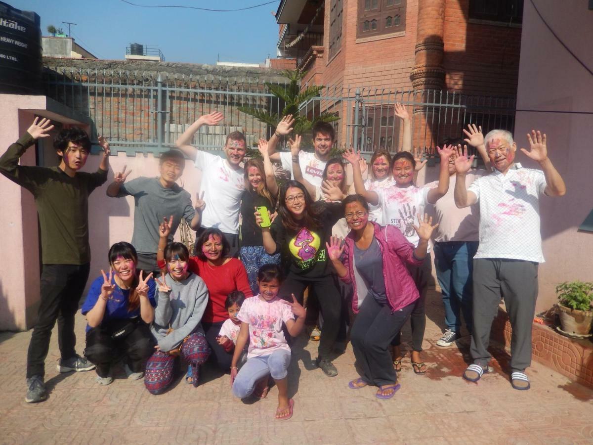 Shine Homestay Famille Francophone - Shine Home And Apartment كاتماندو المظهر الخارجي الصورة