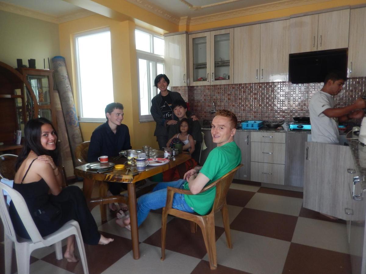 Shine Homestay Famille Francophone - Shine Home And Apartment كاتماندو المظهر الخارجي الصورة